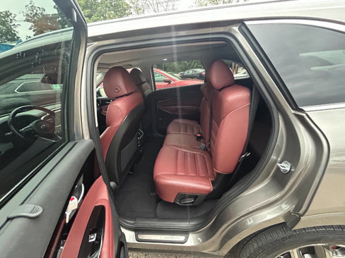 Used 2018 Kia Sorento SX image 7