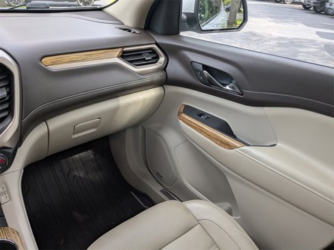 Used 2019 GMC Acadia Denali image 18