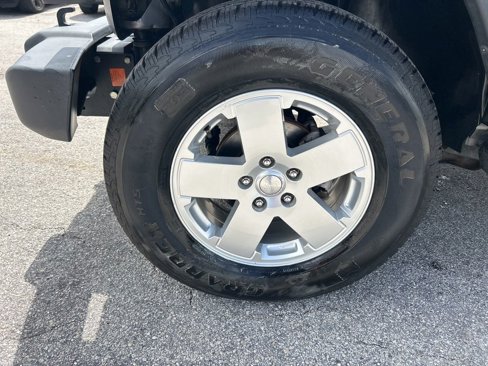 Used 2014 Jeep Wrangler Sport w/ Connectivity Group image 17