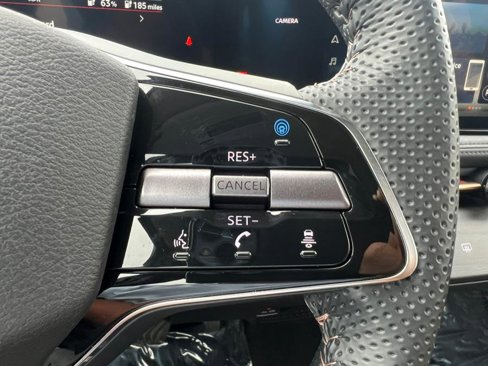 Used 2024 Nissan Ariya FWD image 16