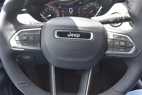 New 2025 Jeep Compass Latitude image 19