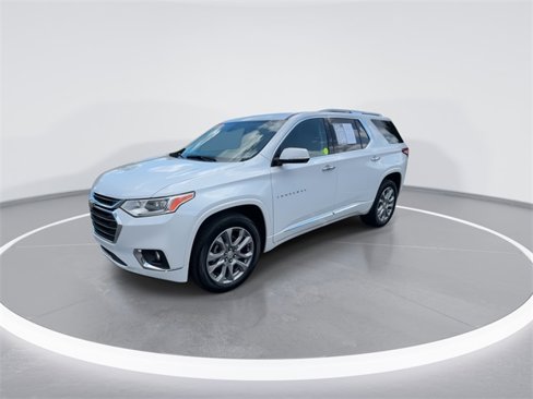 Used 2018 Chevrolet Traverse Premier w/ Driver Confidence II Package image 16