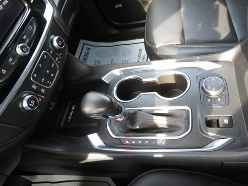 Used 2022 Chevrolet Traverse LT w/ LT Premium Package image 27