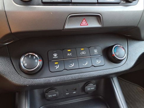 Used 2014 Kia Sportage LX image 16