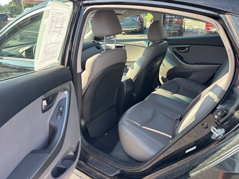 Used 2011 Hyundai Elantra Limited image 11