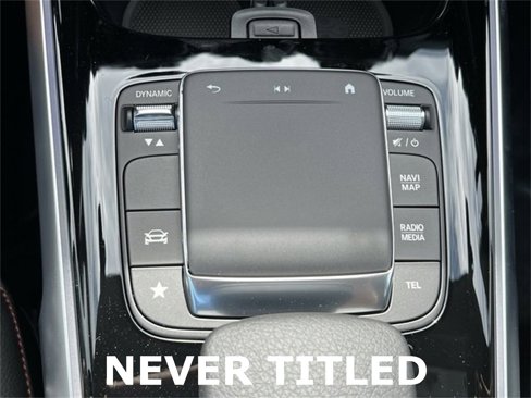 Used 2023 Mercedes-Benz GLB 250 image 28