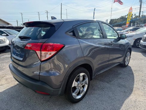 Used 2017 Honda HR-V LX image 5