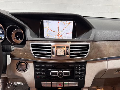 Used 2014 Mercedes-Benz E 350 Sedan image 40
