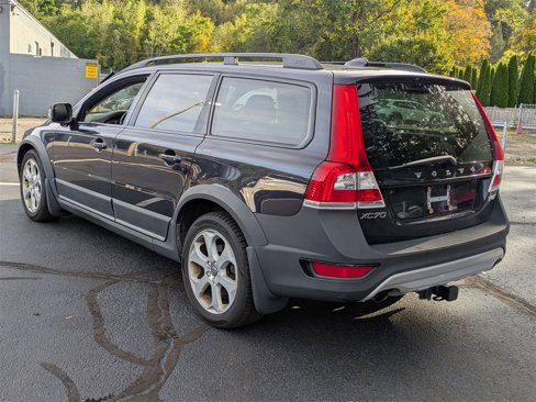Used 2016 Volvo XC70 T5 Premier w/ Proximity Package image 4