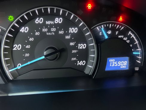 Used 2012 Toyota Camry LE image 29