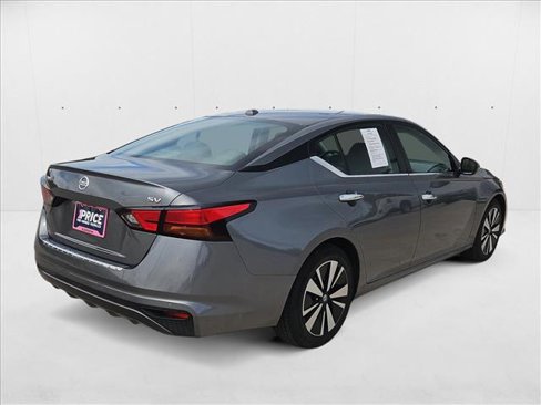 Used 2022 Nissan Altima 2.5 SV image 9