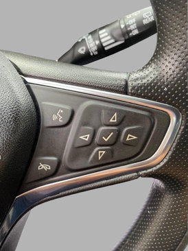 Used 2020 Chevrolet Equinox LS image 21