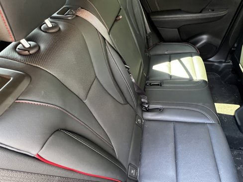 Used 2022 Buick Envision Essence w/ Technology Package I image 39