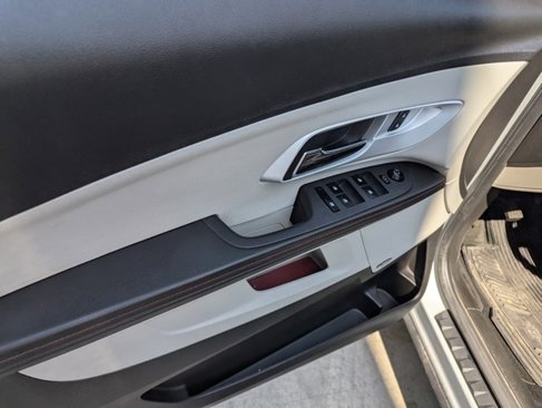 Used 2012 Chevrolet Equinox LT image 7