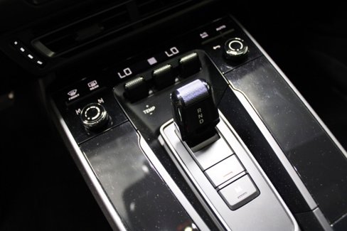 Used 2023 Porsche 911 Carrera image 47