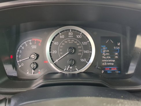 Used 2021 Toyota Corolla LE image 58