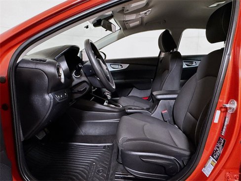 Used 2022 Kia Forte LXS w/ LXS Technology Package image 17