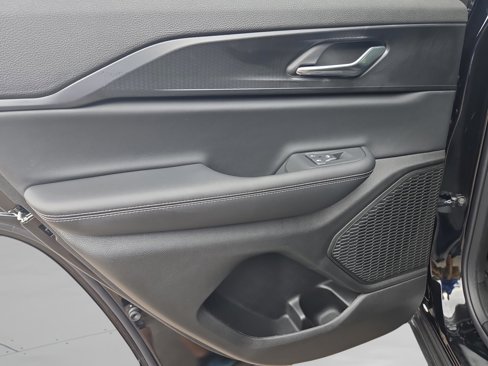 New 2025 Jeep Grand Cherokee Laredo image 19