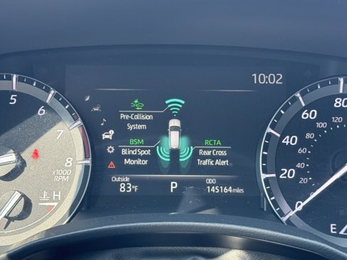 Used 2020 Toyota Highlander XLE image 18