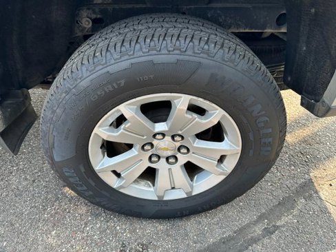 Used 2020 Chevrolet Colorado LT image 11