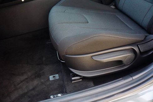 New 2025 Hyundai Elantra SE image 18