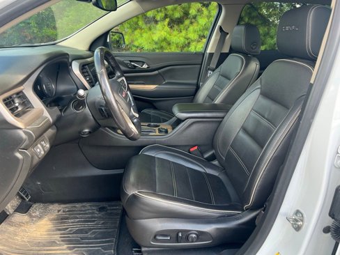 Used 2019 GMC Acadia Denali image 9