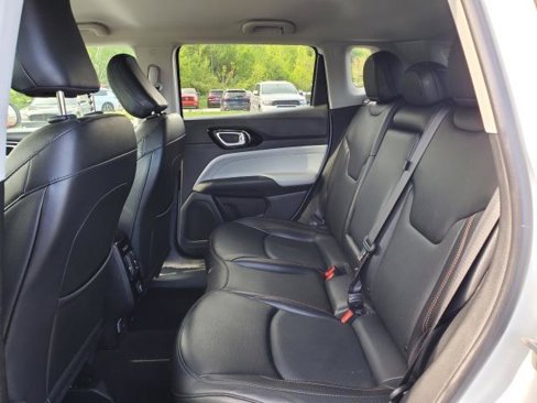 Used 2022 Jeep Compass Limited image 24