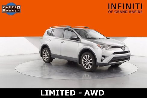 Used 2016 Toyota RAV4 Limited image 1
