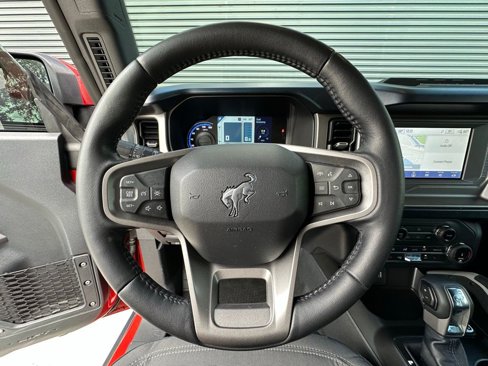 Used 2022 Ford Bronco Outer Banks w/ Sasquatch Package image 15