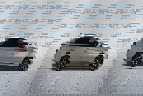 Used 2013 Cadillac XTS Premium image 4