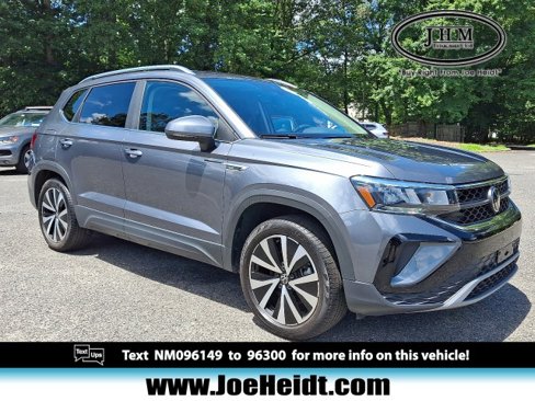 Certified 2022 Volkswagen Taos SE w/ Panoramic Sunroof Package image 1