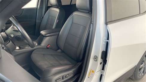 Used 2022 Chevrolet Equinox RS w/ Infotainment Package image 34