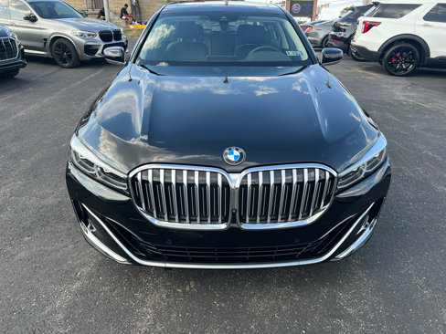 Used 2021 BMW 740i xDrive image 2
