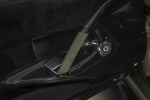 Used 2023 Ferrari 812 Competizione image 35
