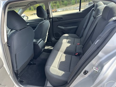Used 2024 Nissan Altima 2.5 SV image 16