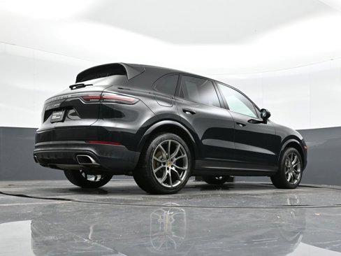 Certified 2023 Porsche Cayenne image 34