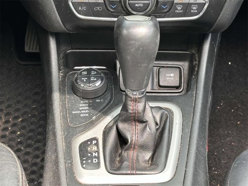 Used 2014 Jeep Cherokee Trailhawk w/ Comfort/Convenience Group image 18