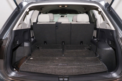 Used 2020 Volkswagen Tiguan S image 32