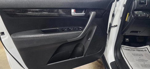 Used 2014 Kia Sorento LX image 18