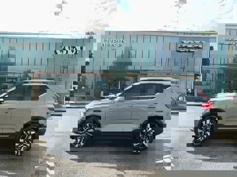 Certified 2025 Volvo XC40 B5 Plus w/ Protection Package Premier image 1