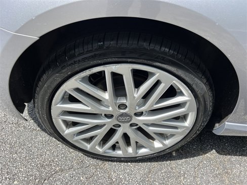 Used 2018 Audi A3 e-tron Premium Plus w/ Premium Plus Package image 13