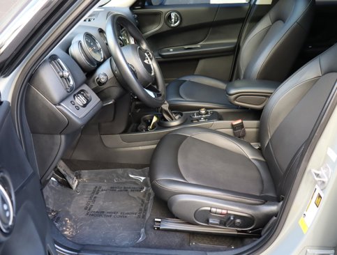 Used 2018 MINI Cooper Countryman w/ Premium Package image 15