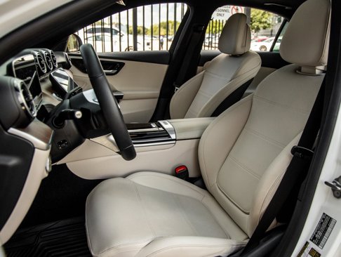 Used 2023 Mercedes-Benz C 300 4MATIC Sedan image 21