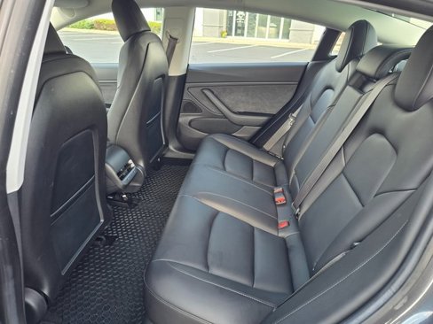 Used 2018 Tesla Model 3 Long Range image 22