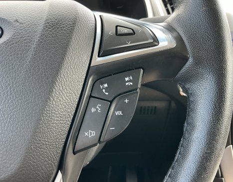 Used 2020 Ford Edge SEL image 56