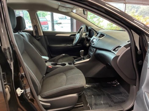 Used 2017 Nissan Sentra S w/ S Style Package image 30