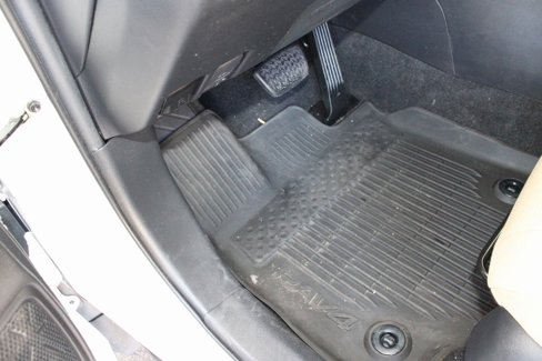 Certified 2021 Toyota RAV4 LE image 22