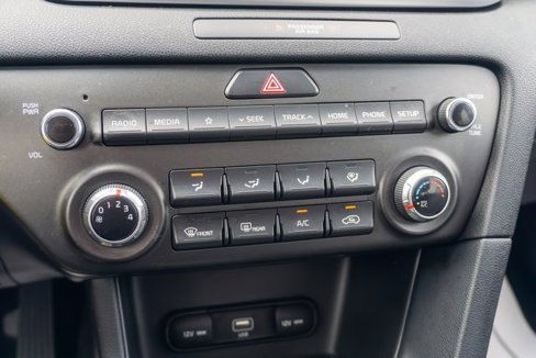 Used 2020 Kia Sportage LX image 25