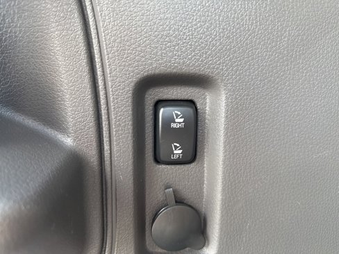 Used 2013 Ford Edge SEL image 19