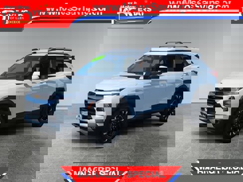 Used 2023 Chevrolet TrailBlazer LT image 1